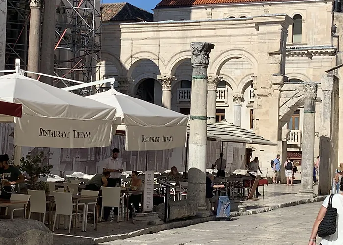 La Porta Luxury Affittacamere 4*