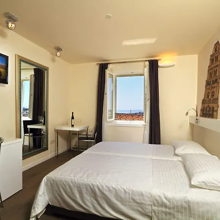 Pensionat La Porta Luxury 4*