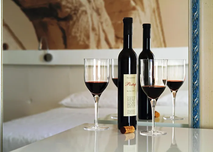 Πανσιόν La Porta Luxury