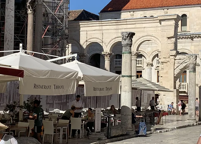 Πανσιόν La Porta Luxury Σπλιτ